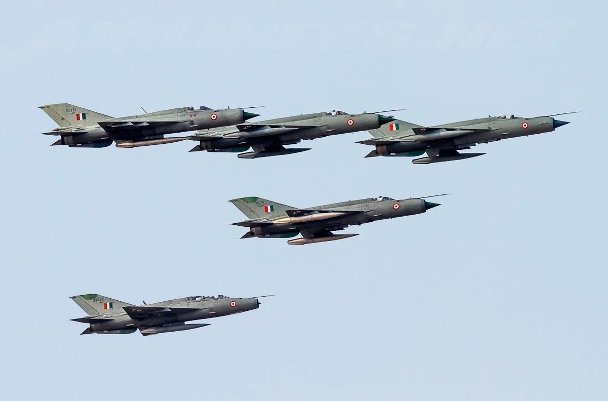 Tuong quan suc manh khong quan An Do - Pakistan hinh anh