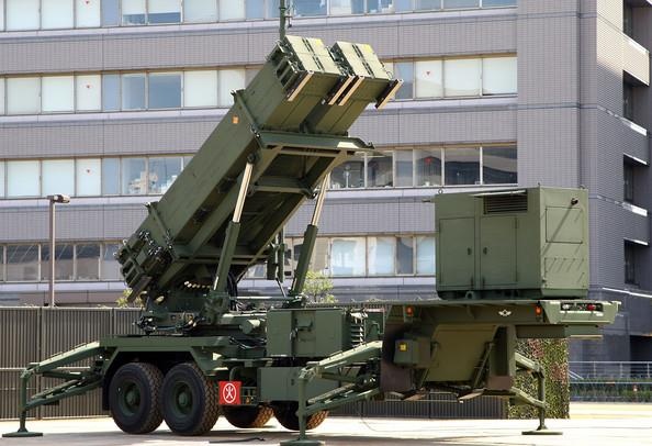 Nhat trien khai ten lua len dao phia nam de phong Trung Quoc hinh anh