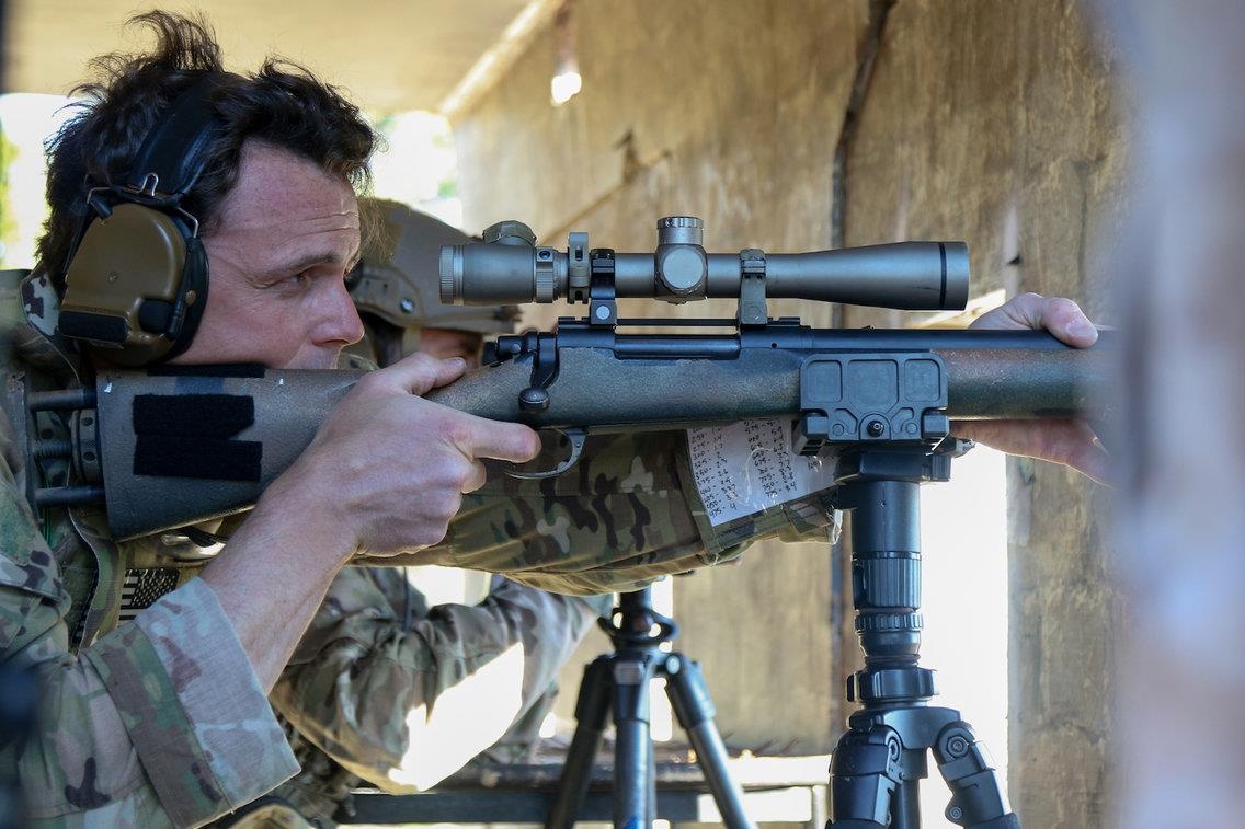 Xạ thủ bắn tỉa Mỹ trổ tài ảnh 8 Xa thu ban tia My tro tai anh 8
