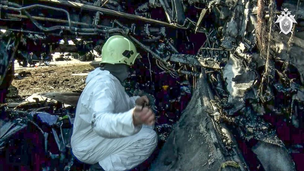 Can canh xac may Superjet 100 bi thieu rui con tro khung hinh anh