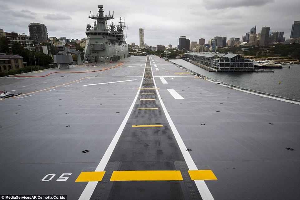 Tau hai quan Australia tham Viet Nam anh 6