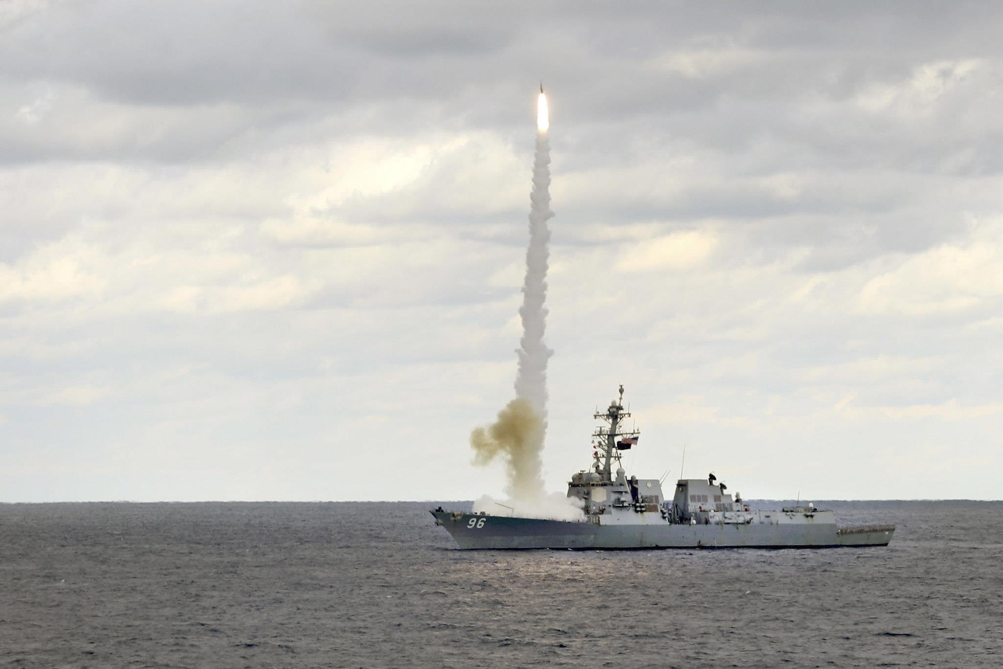 My trien khai tau chien doi pho Iran anh 7