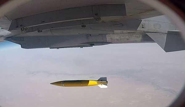 An Do thu bom dan duong 500 kg, dap tra viec Pakistan ban ten lua hinh anh