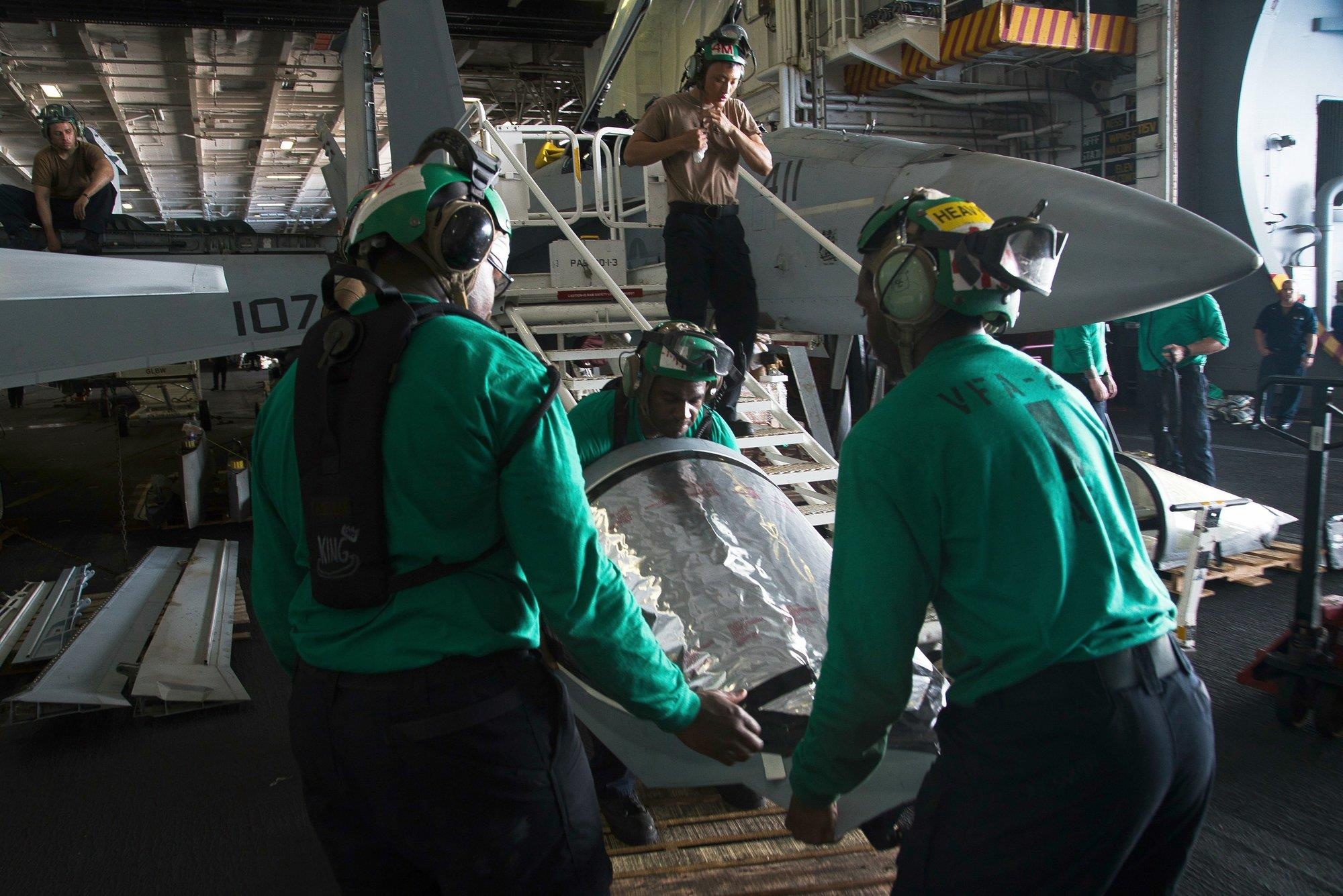 tàu sân bay Mỹ dọa Iran ảnh 9 tau san bay My doa Iran anh 9