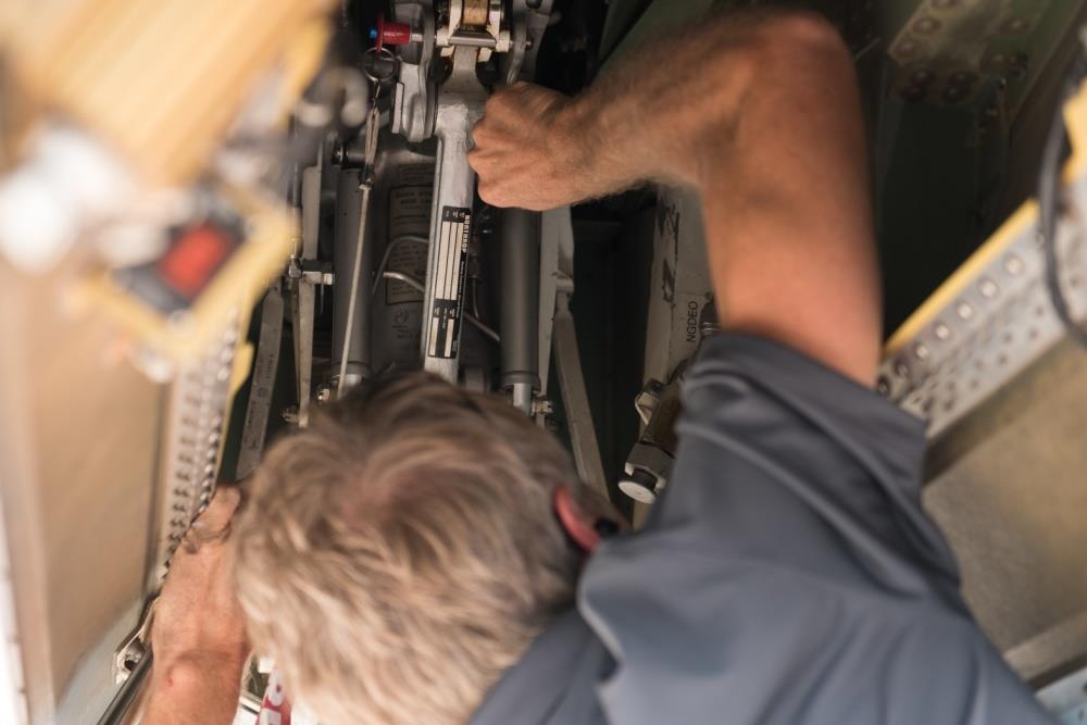 Iran bắn rơi máy bay Mỹ ảnh 7 Iran ban roi may bay My anh 7