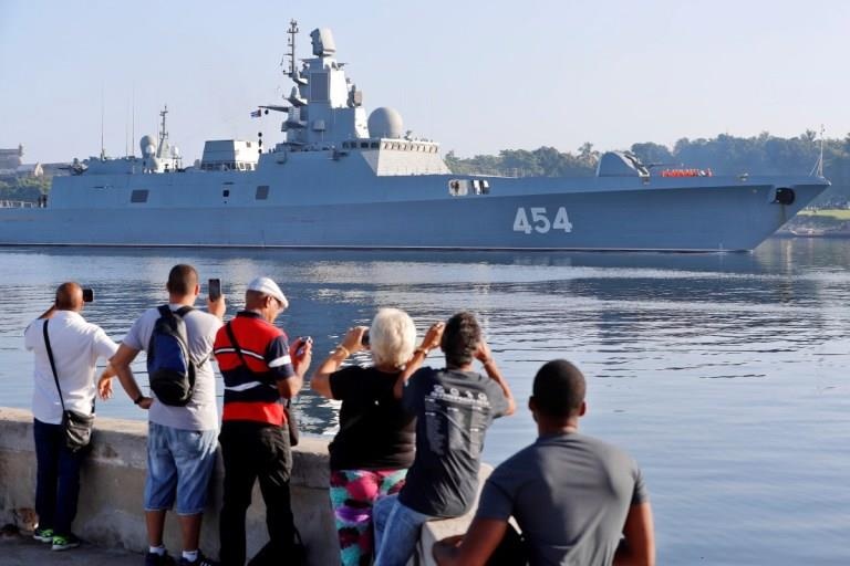 Tau chien Nga tham Cuba anh 10