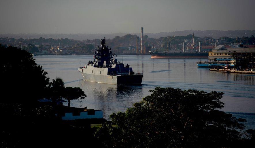 Tau chien Nga tham Cuba anh 8