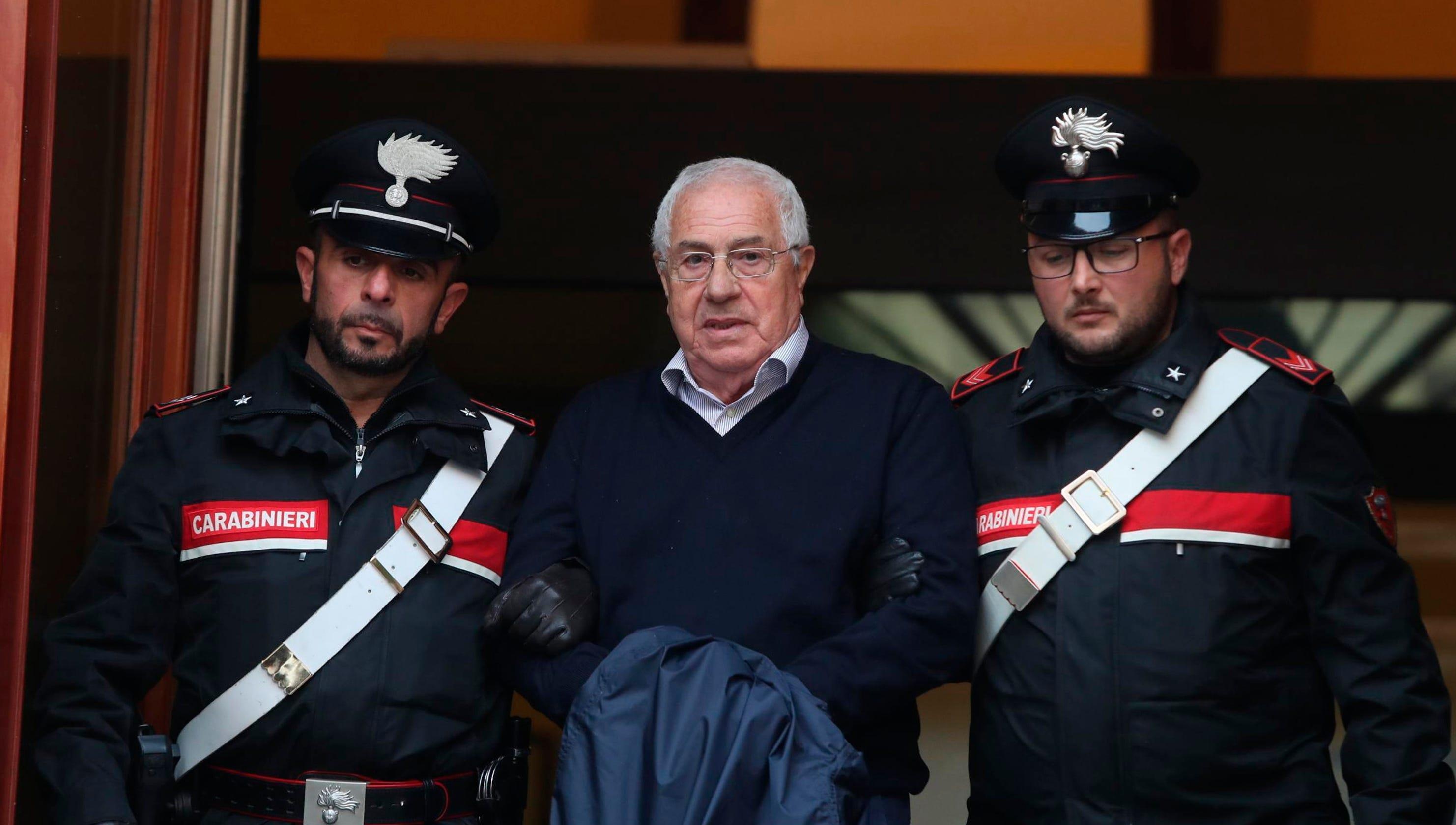 Mafia nuoc ngoai tan cong Italy hinh anh