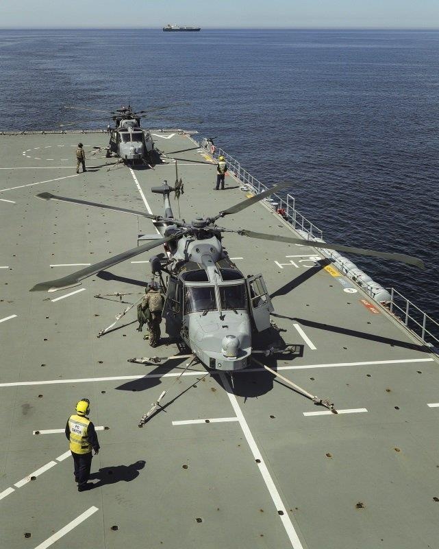 Hai quan Anh tap tran lon nhat anh 7