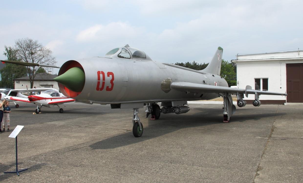 80 nam thanh lap tap doan Sukhoi anh 2