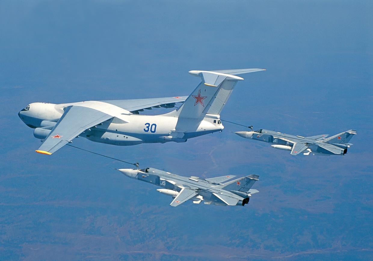 80 nam thanh lap tap doan Sukhoi anh 6