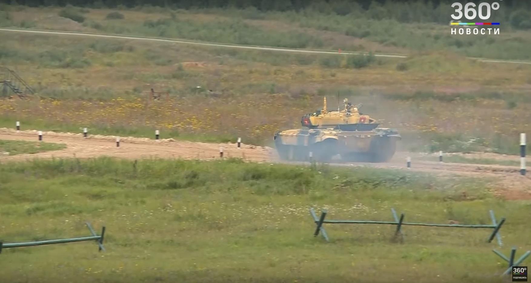 Doi tuyen Viet Nam tranh tai tai Tank Biathlon anh 3