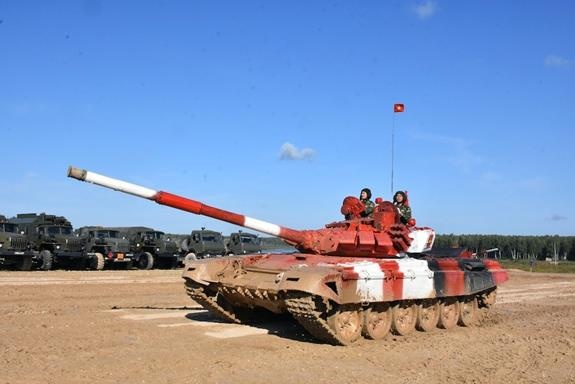 Doi xe tang VN chung bang voi Cuba trong tran chung ket tai Nga hinh anh