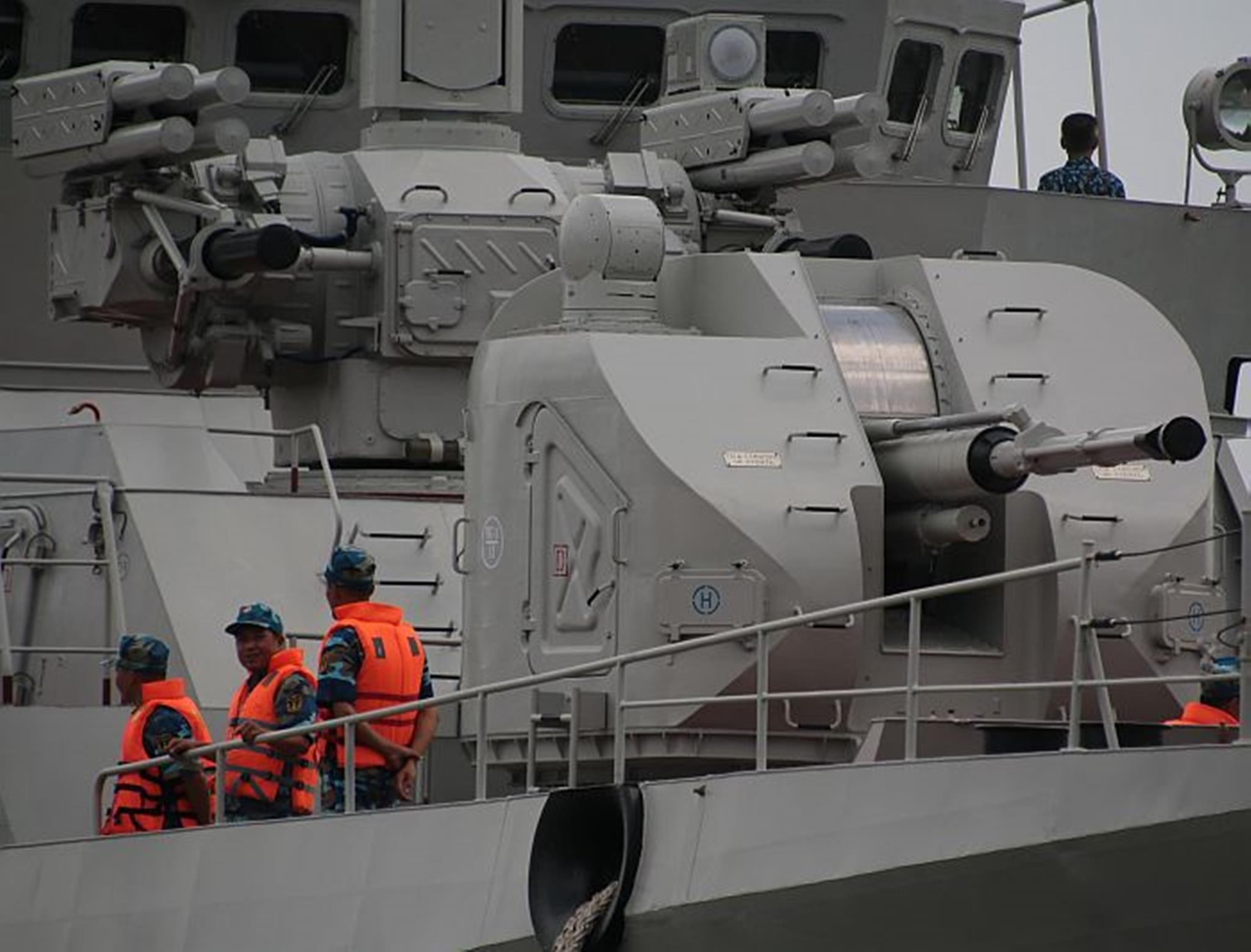 Tau ho ve ten lua Quang Trung anh 4