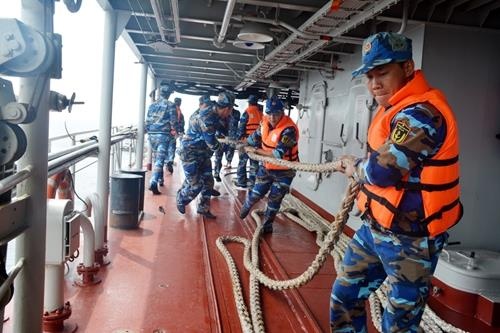 Tau ho ve ten lua Quang Trung anh 11