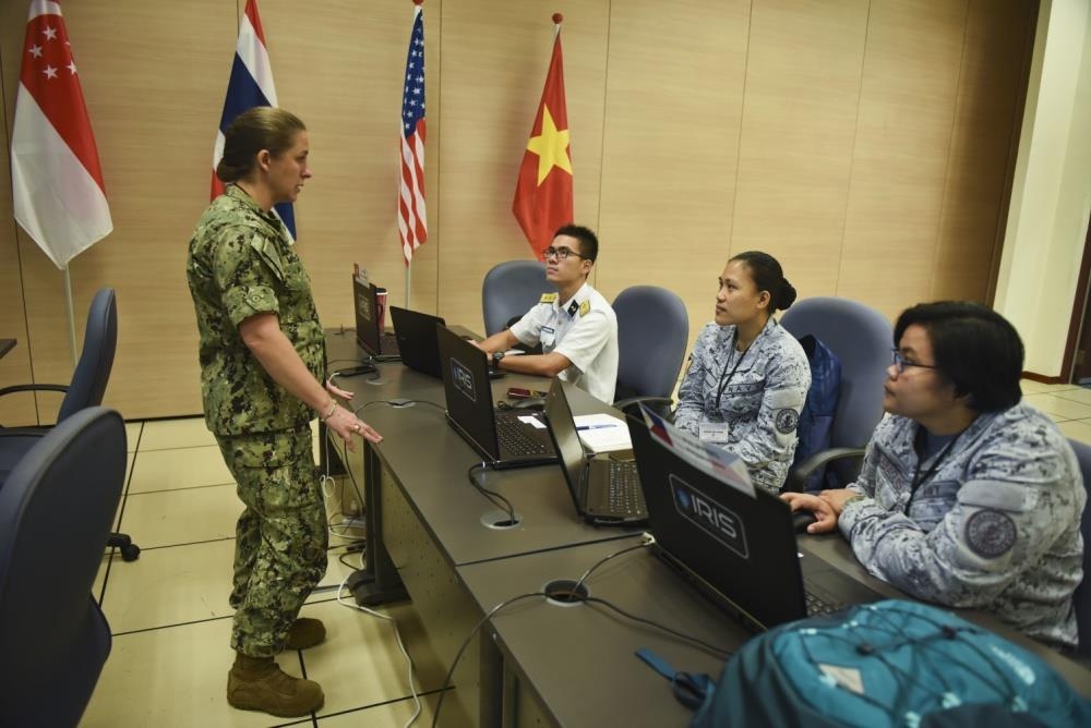 Dien tap My - ASEAN anh 5