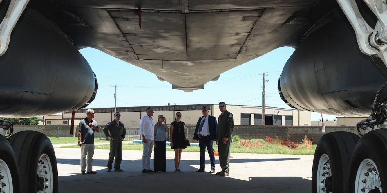 May bay nem bom chien luoc B-1B Lancer anh 1