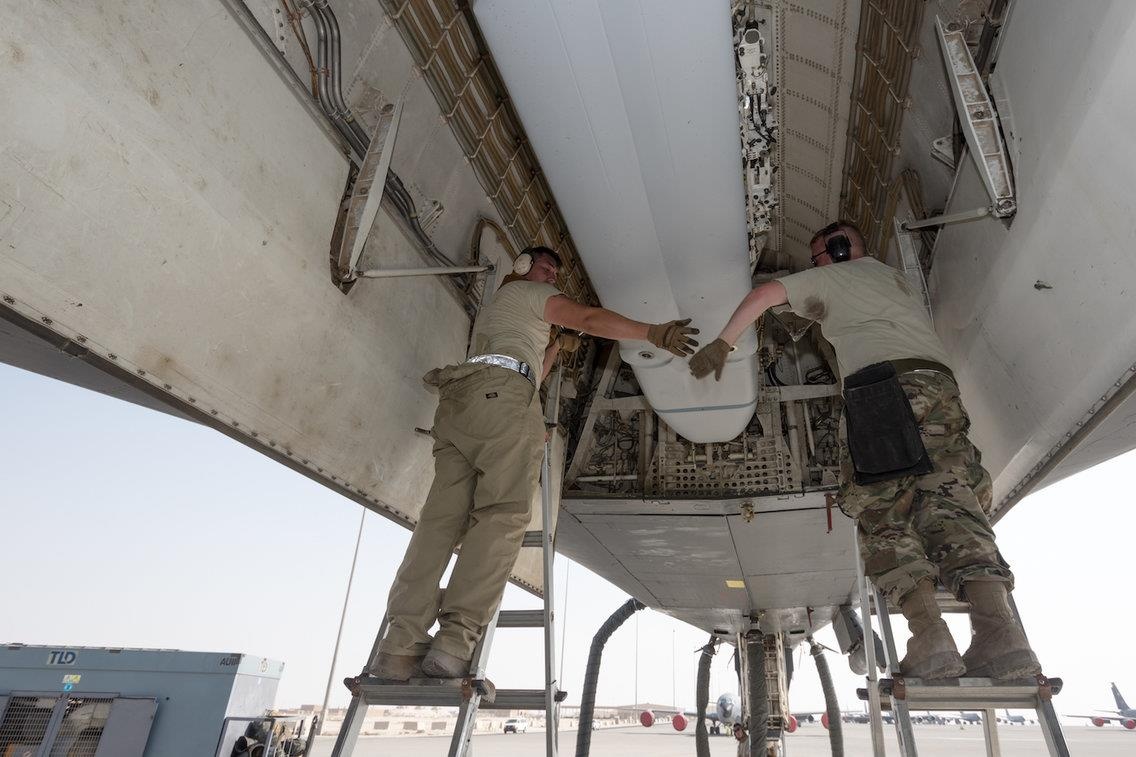 May bay nem bom chien luoc B-1B Lancer anh 7