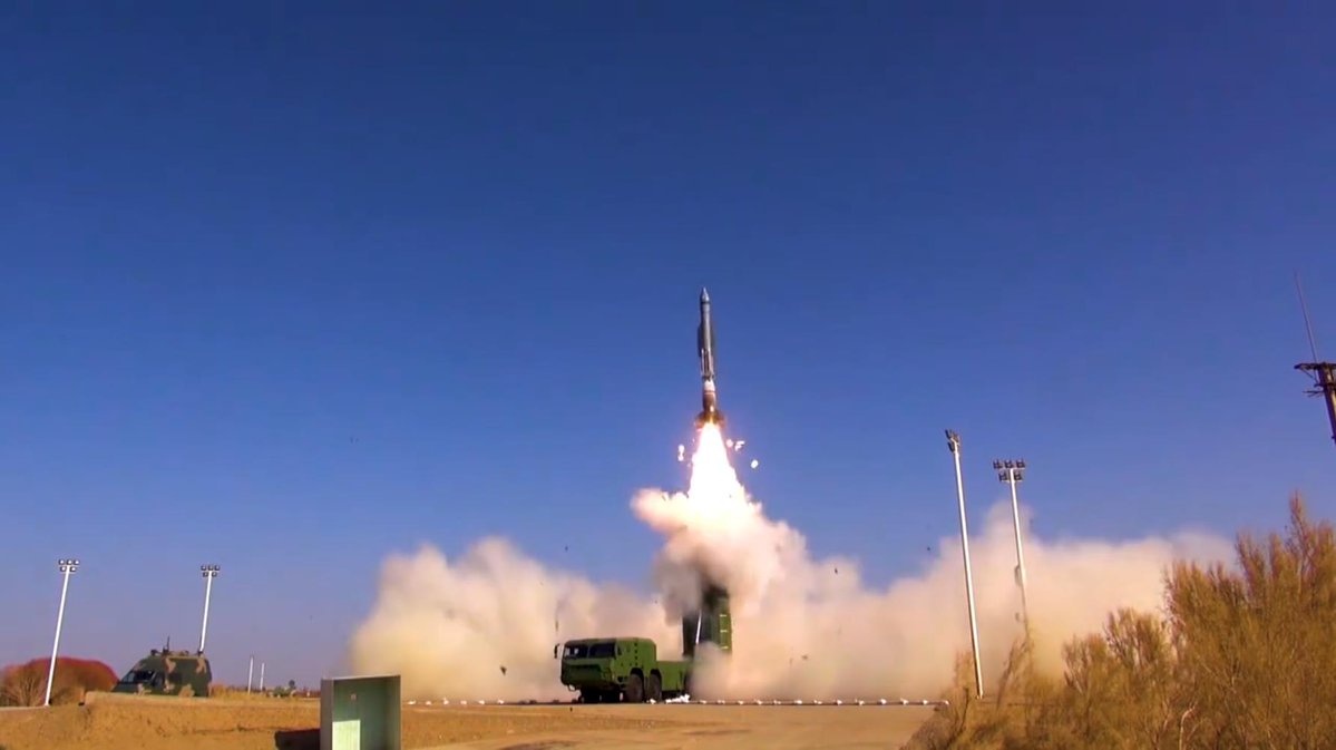 Trung Quoc khoe vu khi tai duyet binh anh 12