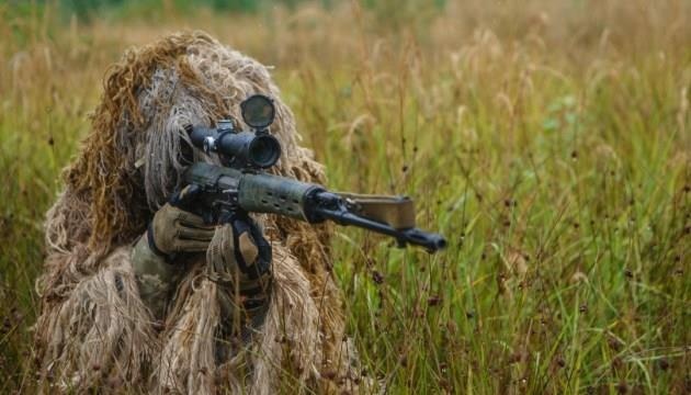 Xa thu ban tia tren mai nha giua bieu tinh dam mau o Iraq hinh anh