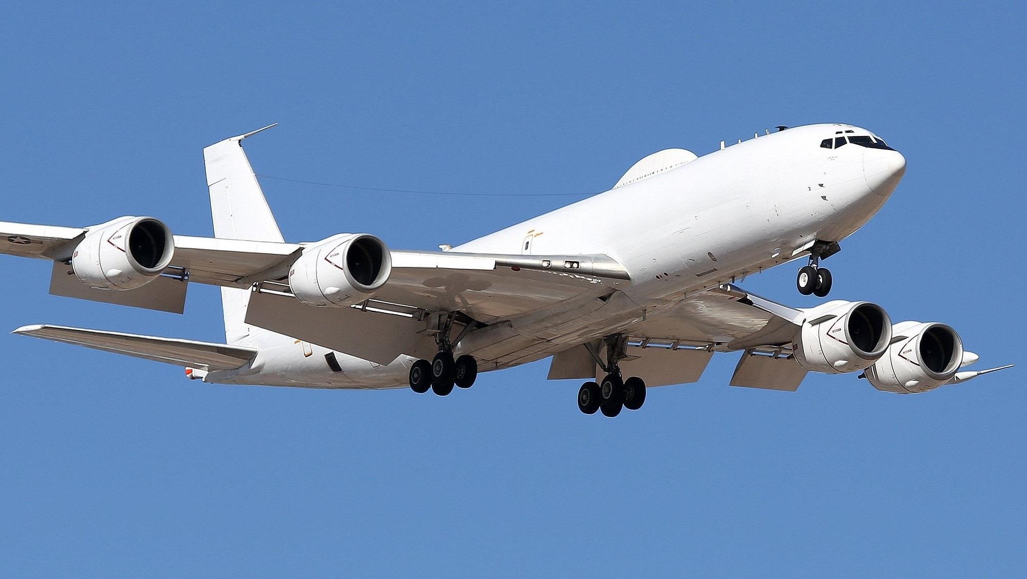 My mat 2 trieu USD vi chim lao vao dong co may bay 'ngay tan the' hinh anh