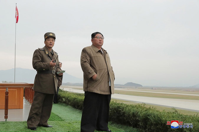 Ong Kim Jong Un thi sat quan doi anh 5