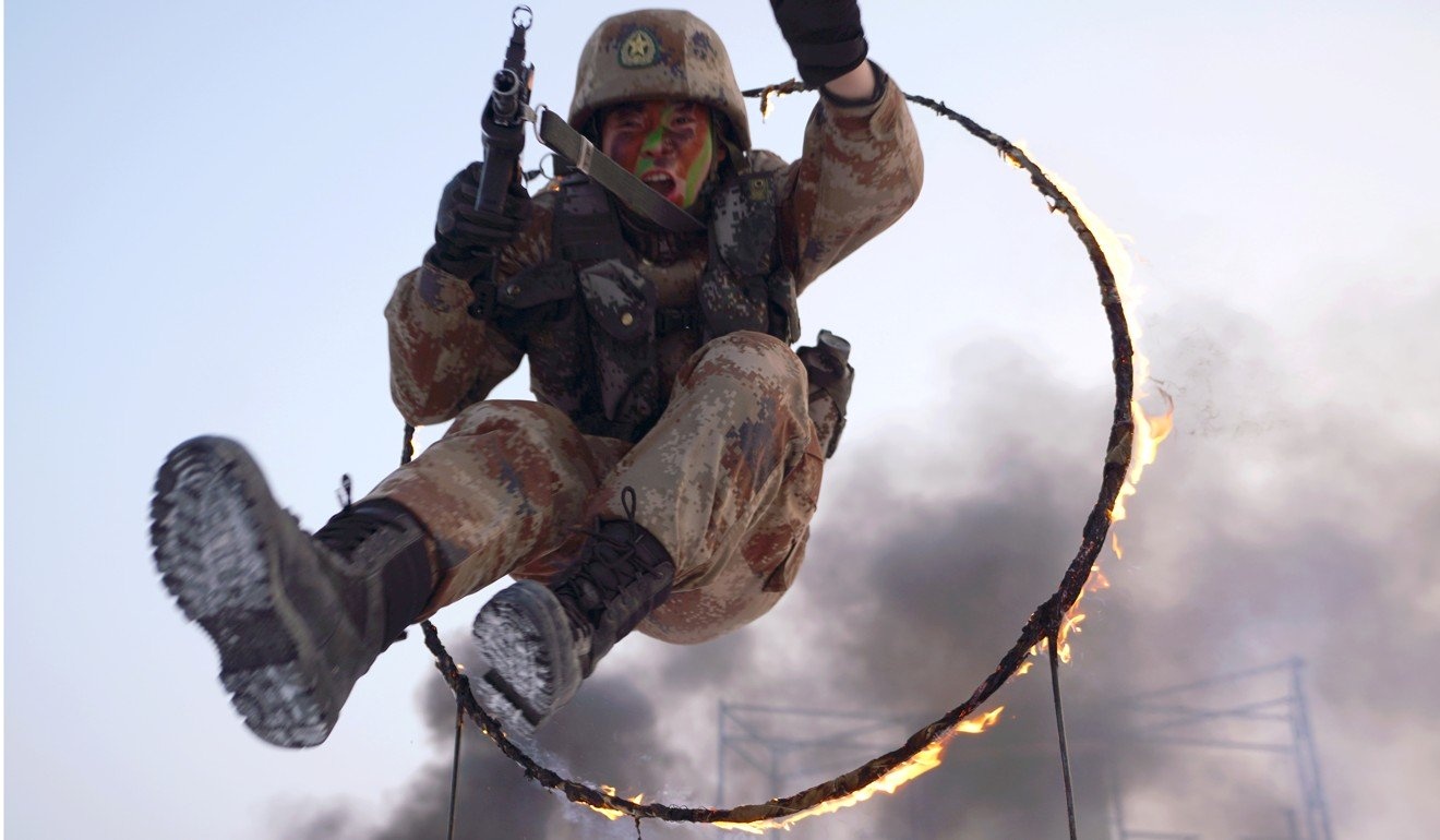 Quan doi Trung Quoc ra bo quy dinh moi sau hang loat tai nan hinh anh