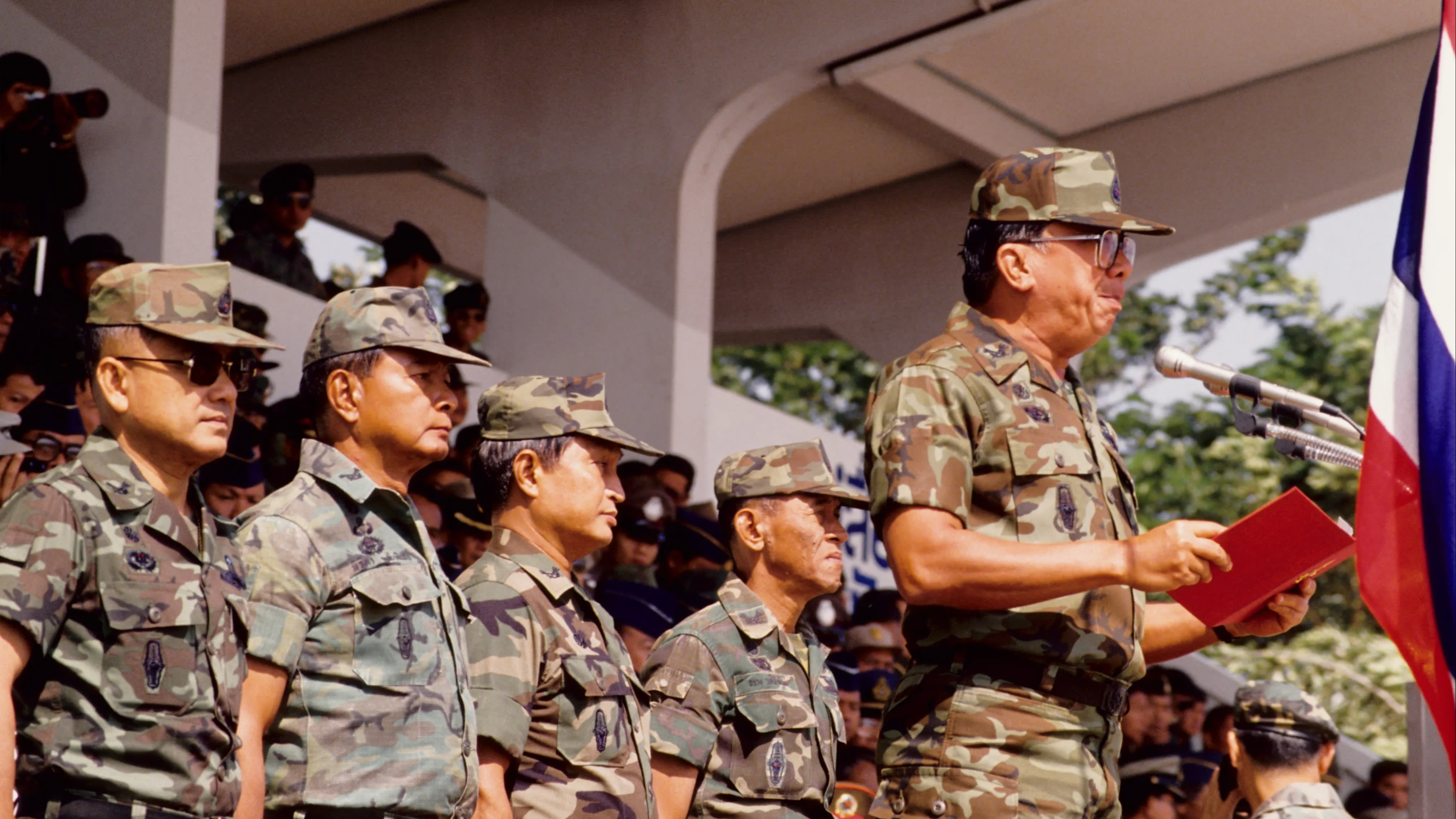 Quan doi Hoang gia Thai Lan anh 2