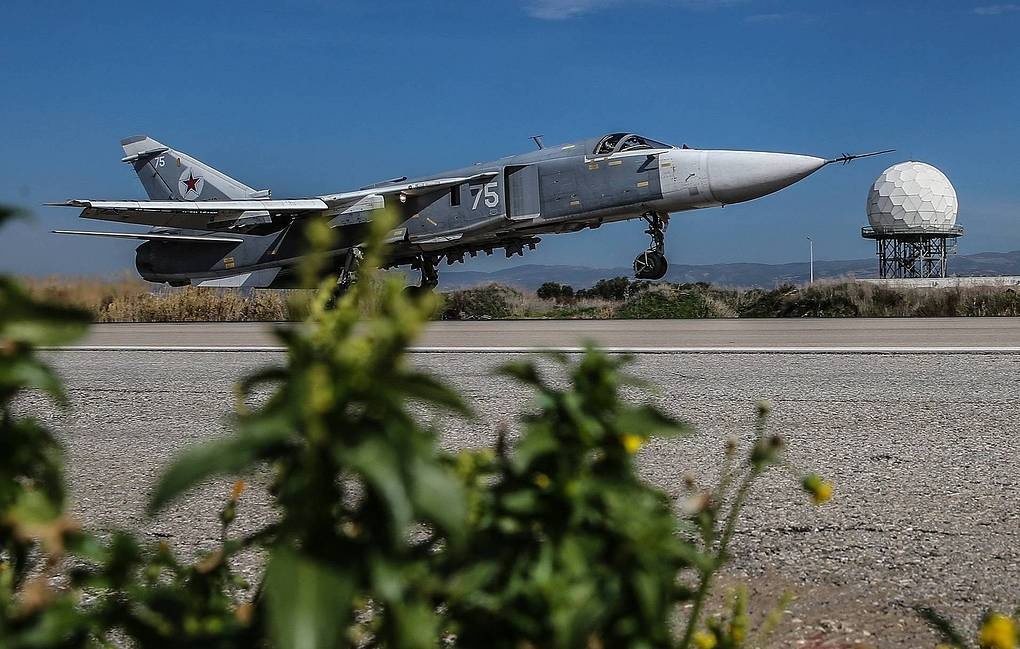 Drone tan cong can cu khong quan Nga o Syria hinh anh