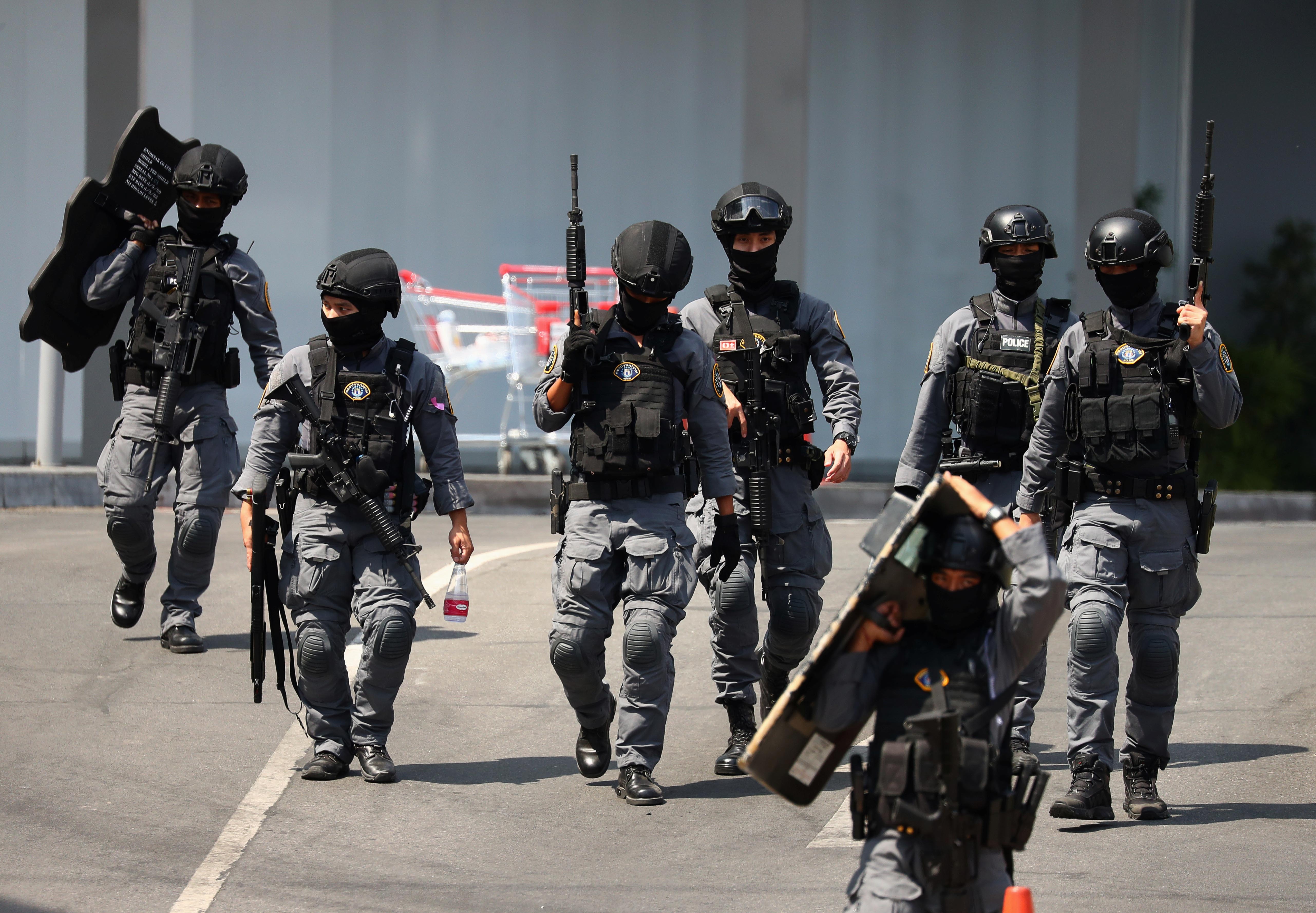 Mau thuan tien moi gioi dan den vu xa sung 30 nguoi chet o Thai Lan hinh anh