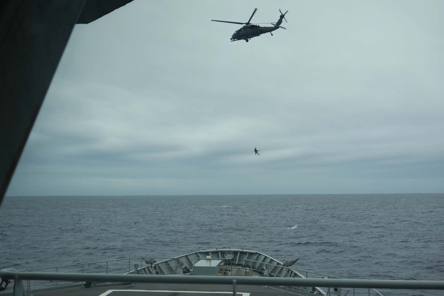 Tau quan su Anh tham Viet Nam anh 7