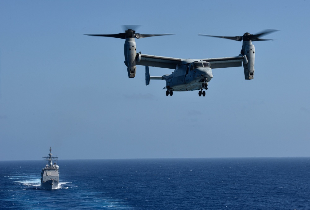 Tau san bay My tham Viet Nam anh 5