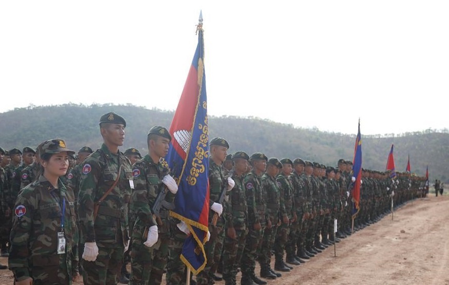 Trung Quoc va Campuchia tap tran chong khung bo hinh anh