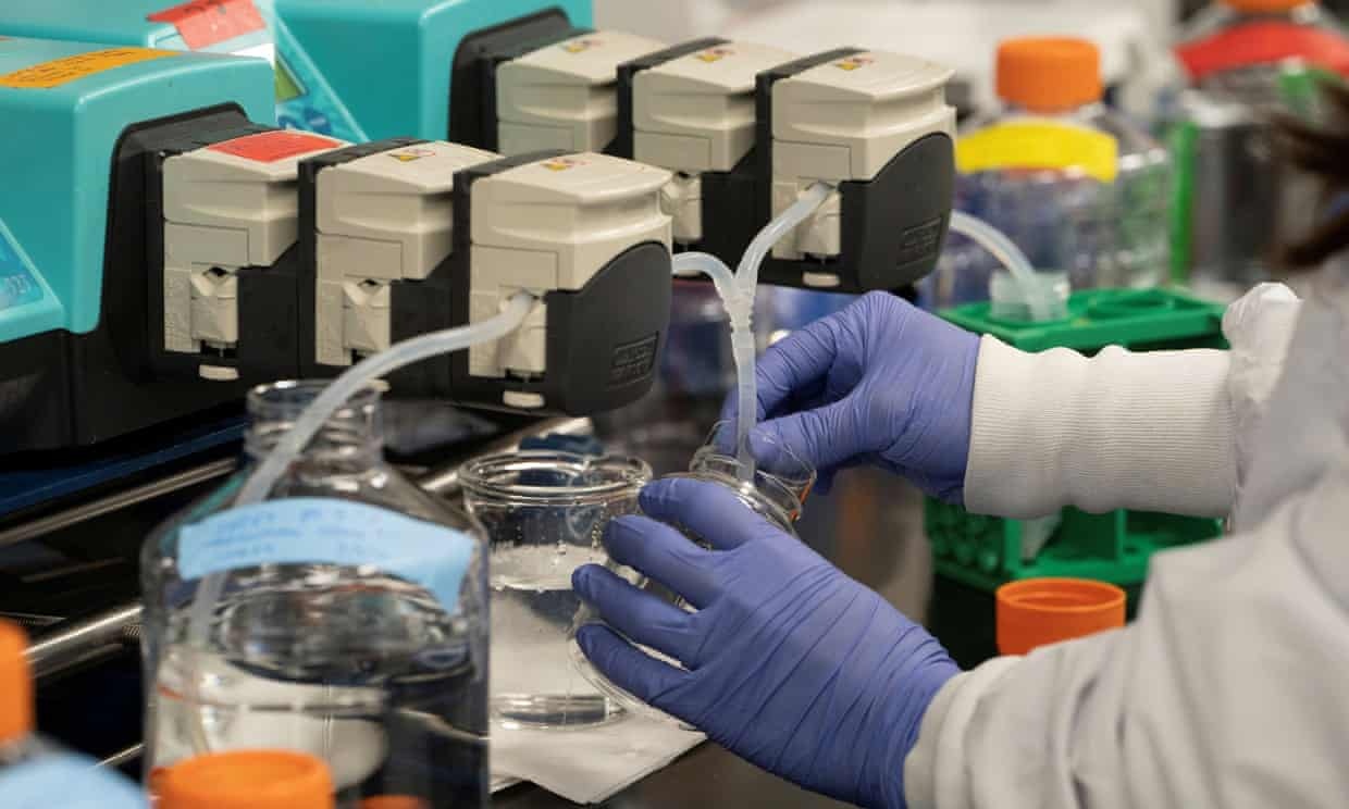 Biohacker bi mat san tim vaccine cho virus corona hinh anh