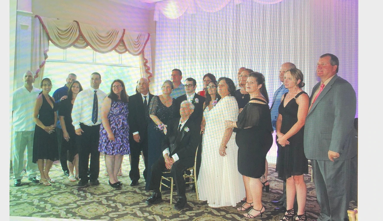 Nhung ca nhiem bat thuong trong mot gia dinh lon o My hinh anh