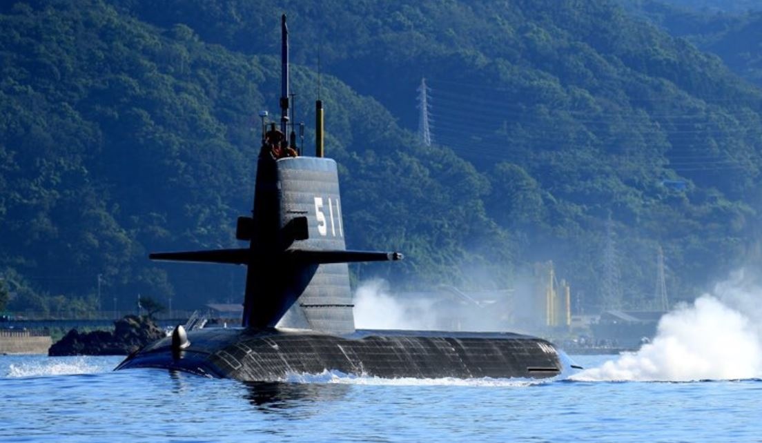 Nhat Ban dua vao hoat dong tau ngam pin lithium-ion dau tien hinh anh