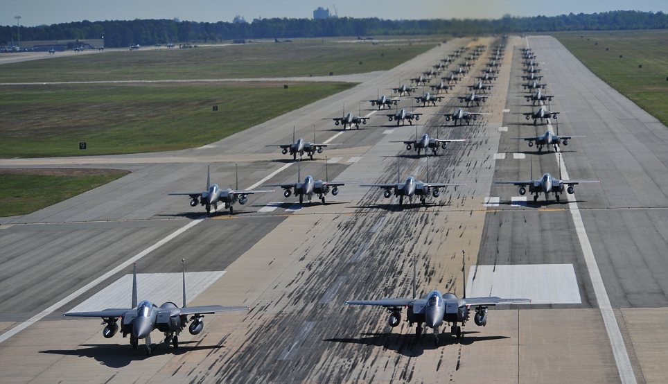 Quan doi My o Thai Binh Duong anh 9