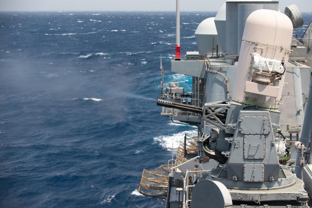 Tau chien My ap sat Truong Sa anh 9