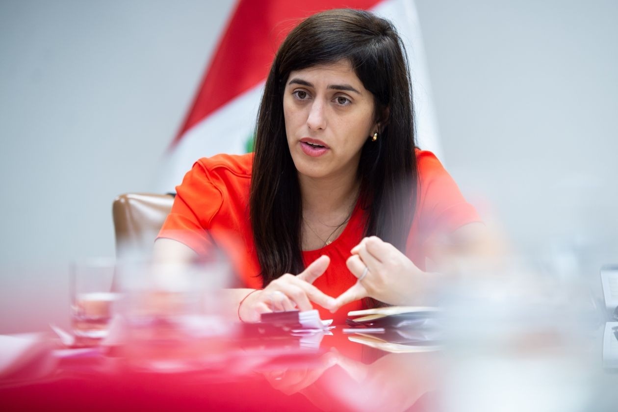 Nu bo truong 35 tuoi gay an tuong manh vi chien luoc giai cuu kinh te hinh anh