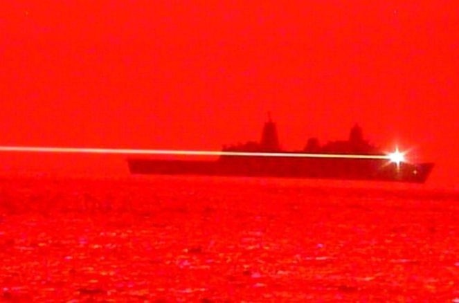 Vu khi laser cua My ban ha thanh cong may bay khong nguoi lai hinh anh