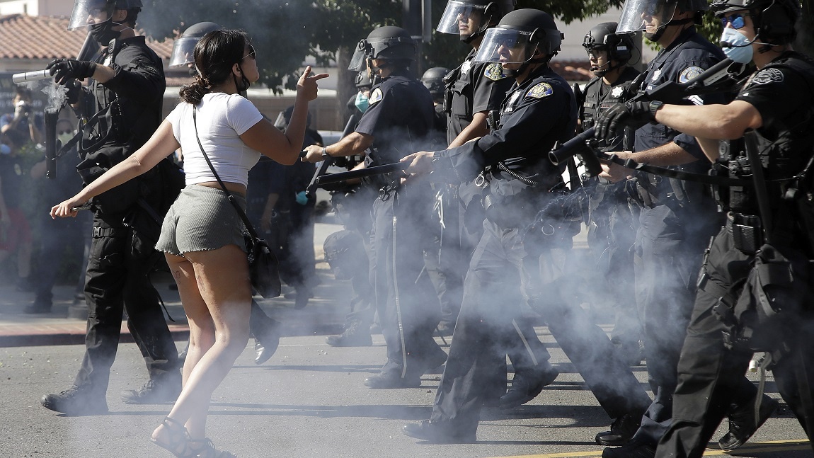 Vi sao canh sat My co kho thiet bi quan su toi 1,8 ty USD? hinh anh