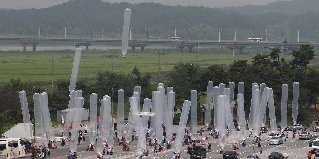 Nhom hoat dong tai Han Quoc lai len lut tha to roi sang Trieu Tien hinh anh