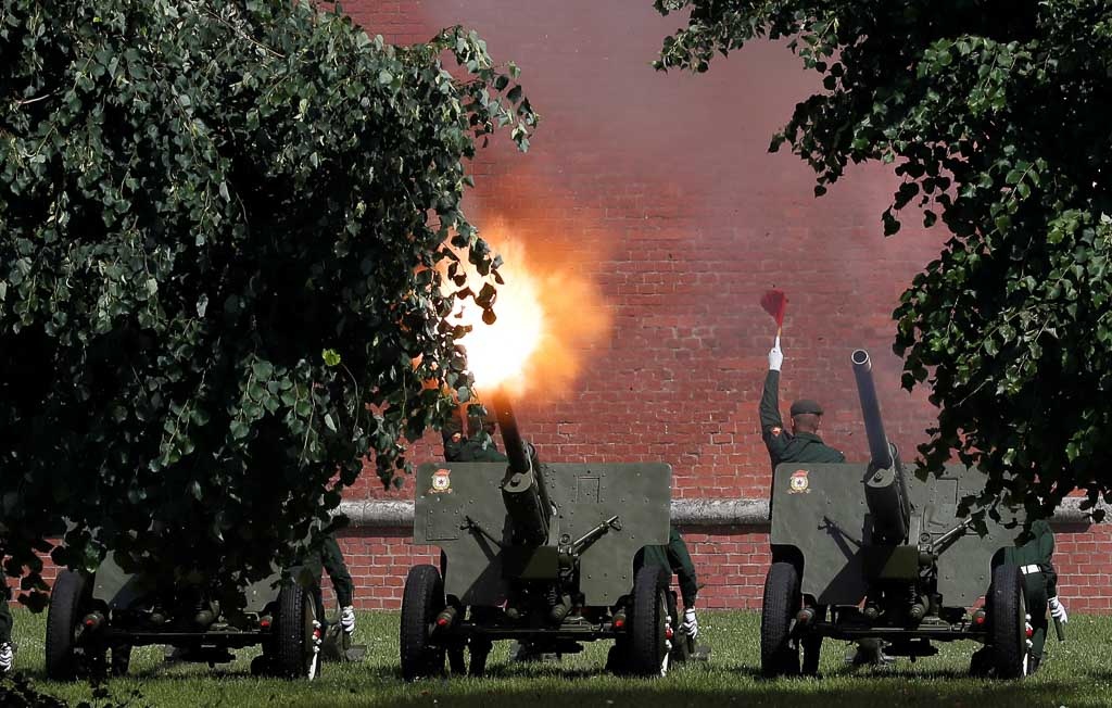 Nga duyet binh anh 4