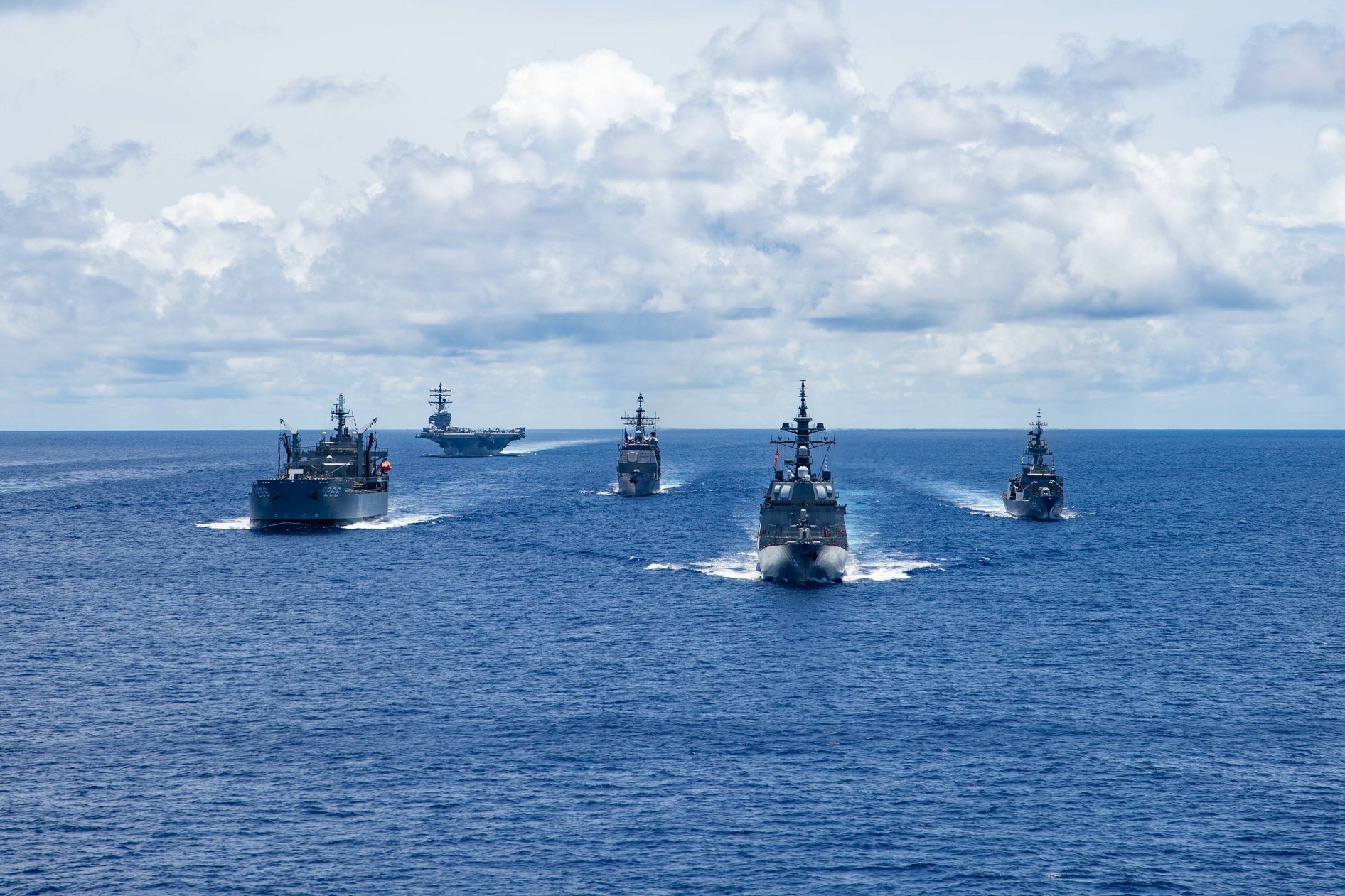 My lien tiep tap tran canh bao Trung Quoc anh 6