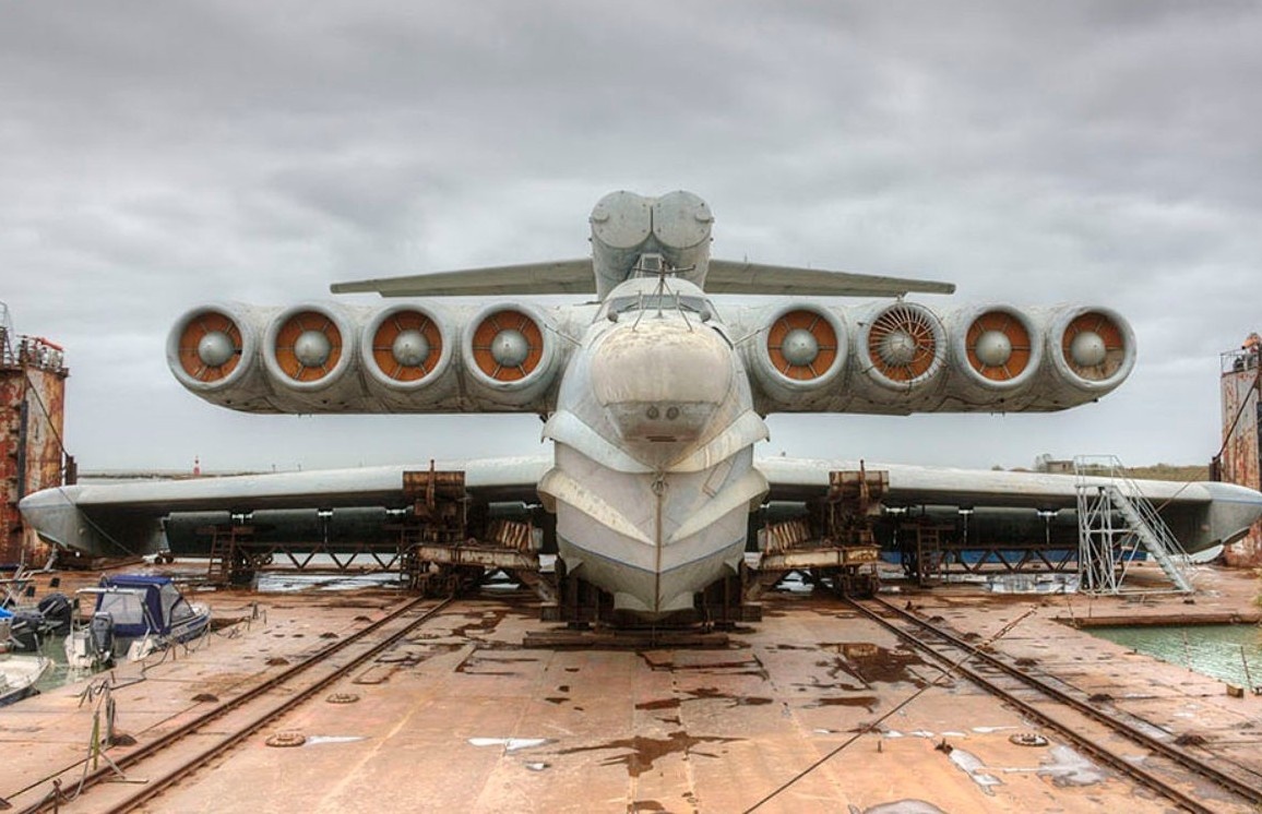 Nga chuyen 'quai vat bien Caspi' den trung bay o cong vien hinh anh