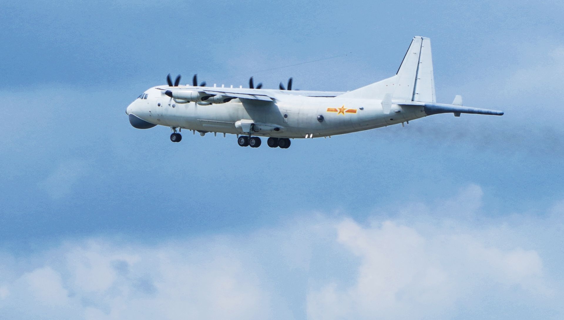 Cang thang eo bien Dai Loan anh 1