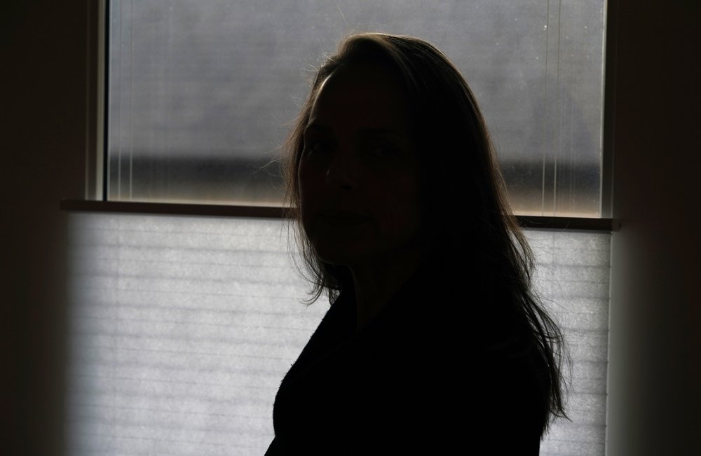 Be boi tinh duc rung dong FBI hinh anh