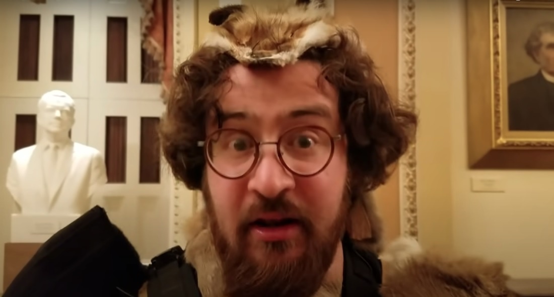 FBI bat nghi pham bao loan Dien Capitol nho 140.000 buc anh selfie hinh anh