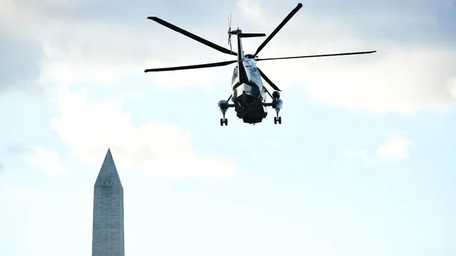 Cuu Tong thong Donald Trump anh 1