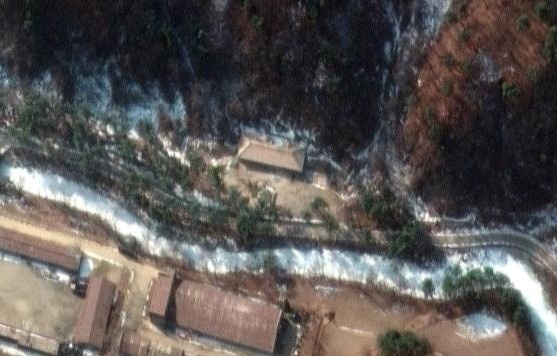 Anh ve tinh tiet lo duong ham bi mat cua Trieu Tien hinh anh